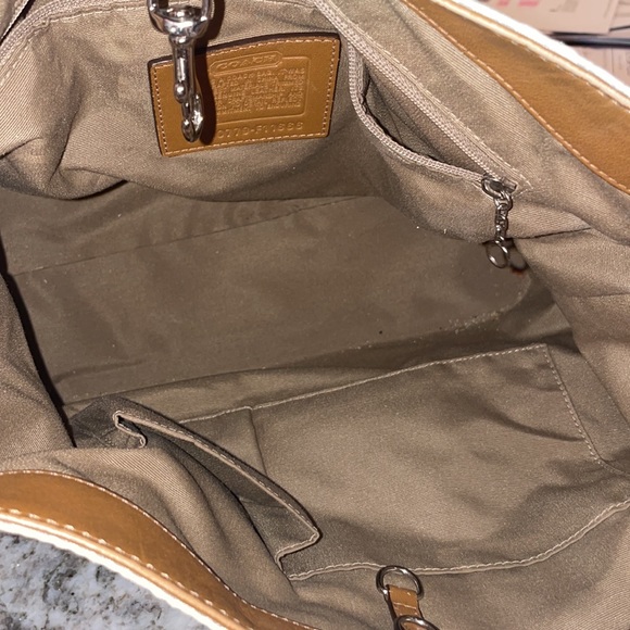 Coach purse - Picture 2 of 7
